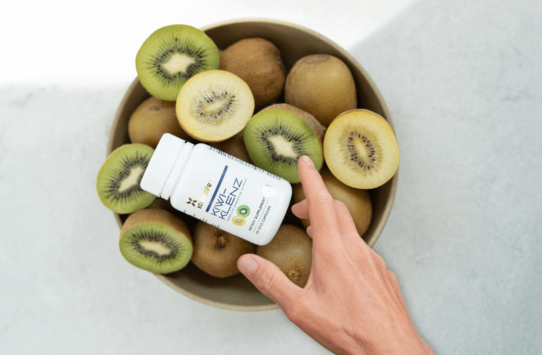 kiwifruits with Kiwi-Klenz